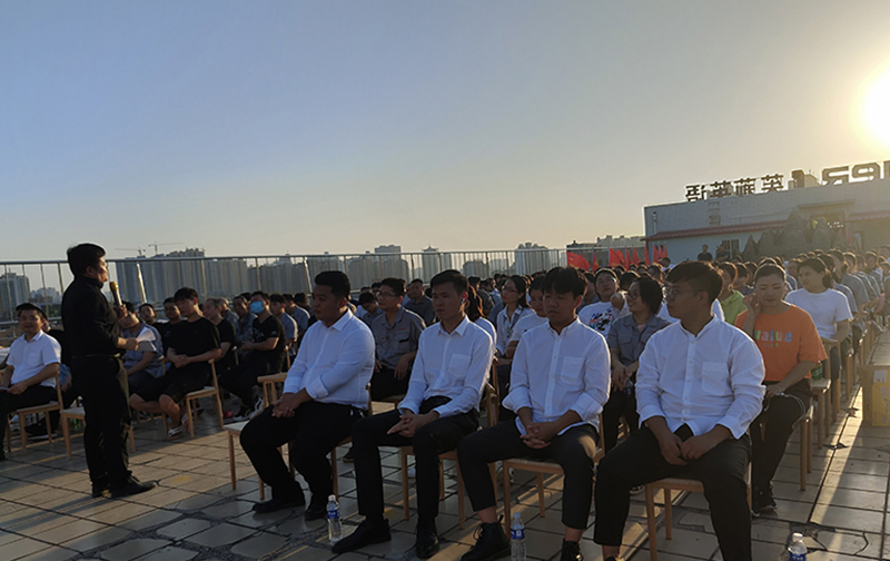 第二屆冷餐會(huì)圓滿(mǎn)結(jié)束